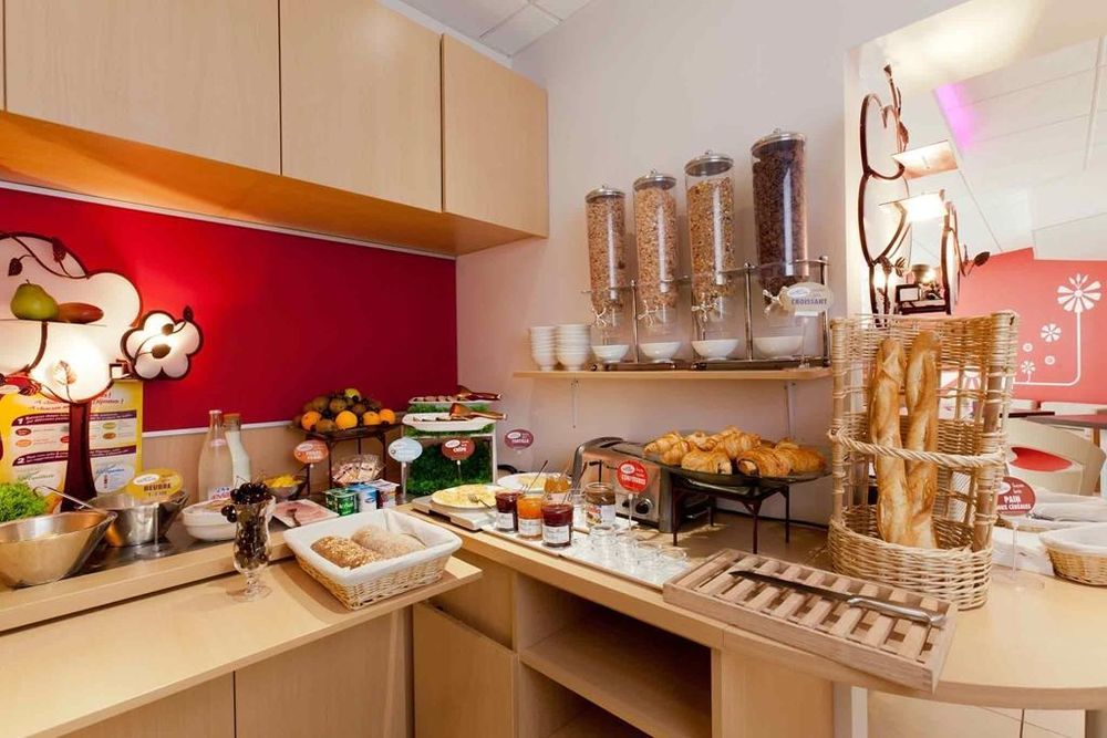 Готель Ibis Auxerre Centre Ресторан фото
