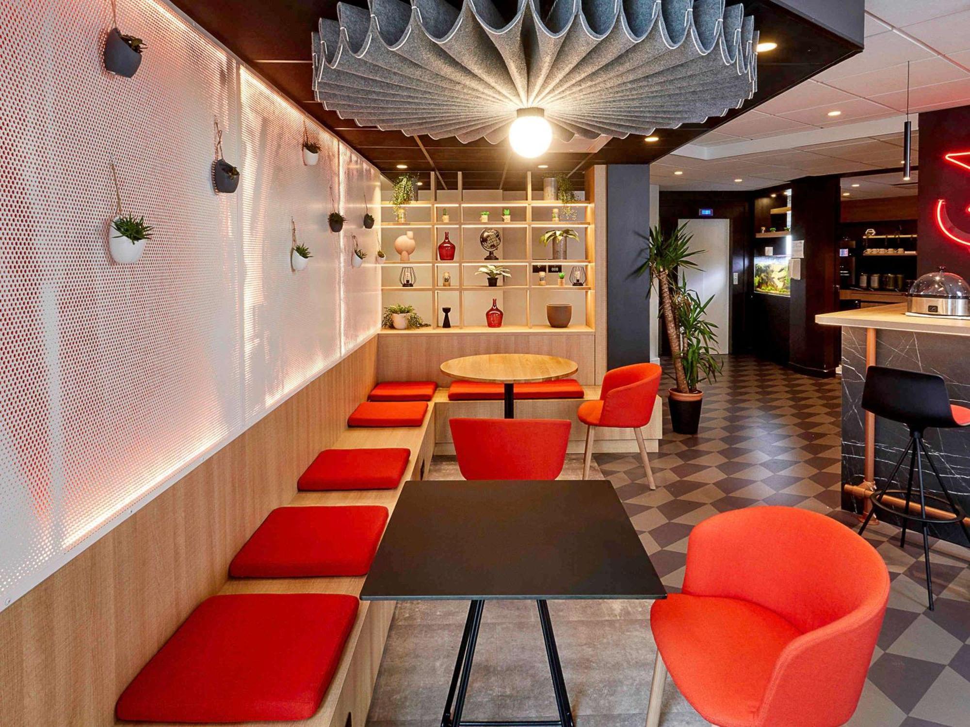 Готель Ibis Auxerre Centre Екстер'єр фото
