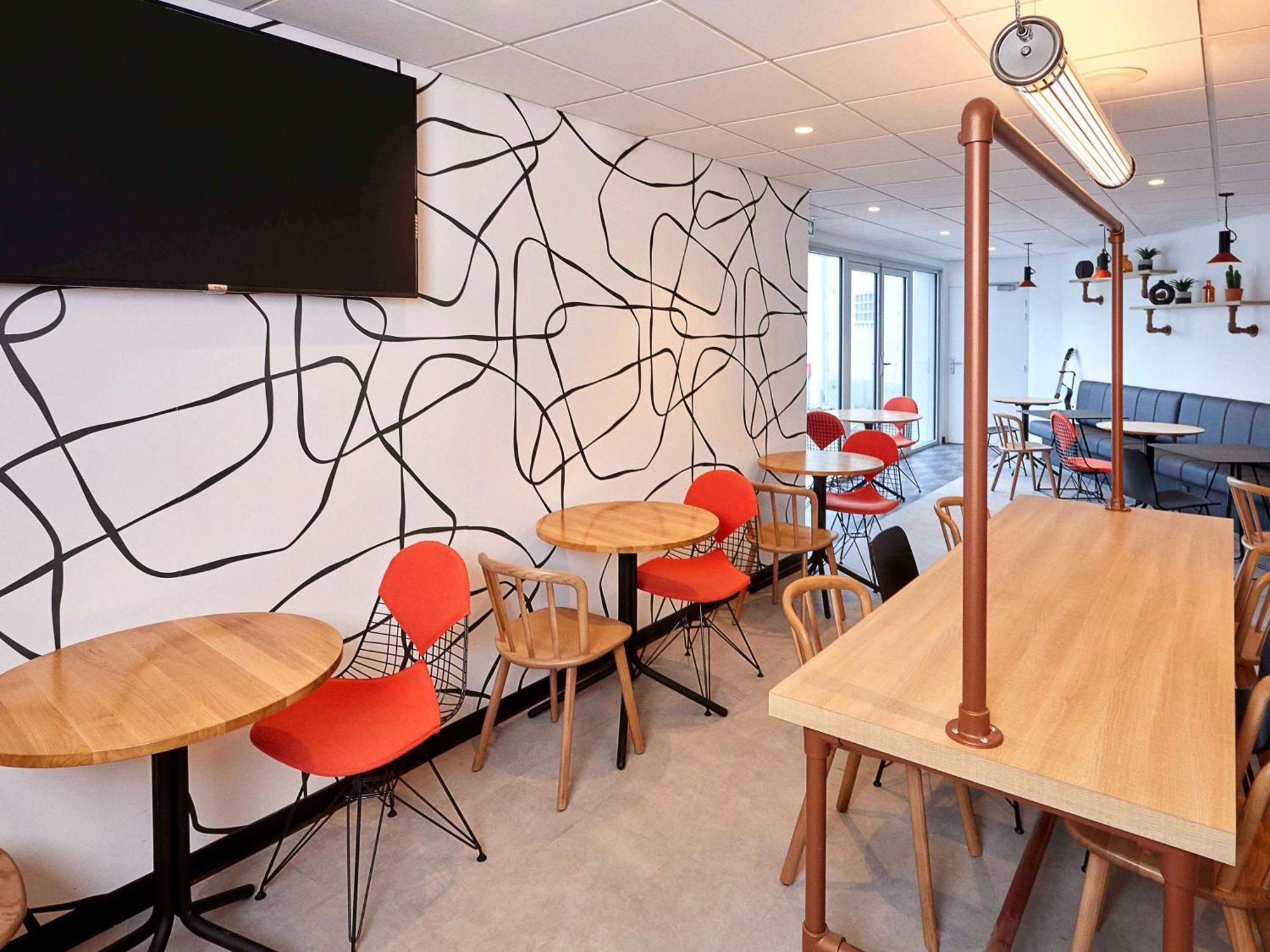 Готель Ibis Auxerre Centre Екстер'єр фото