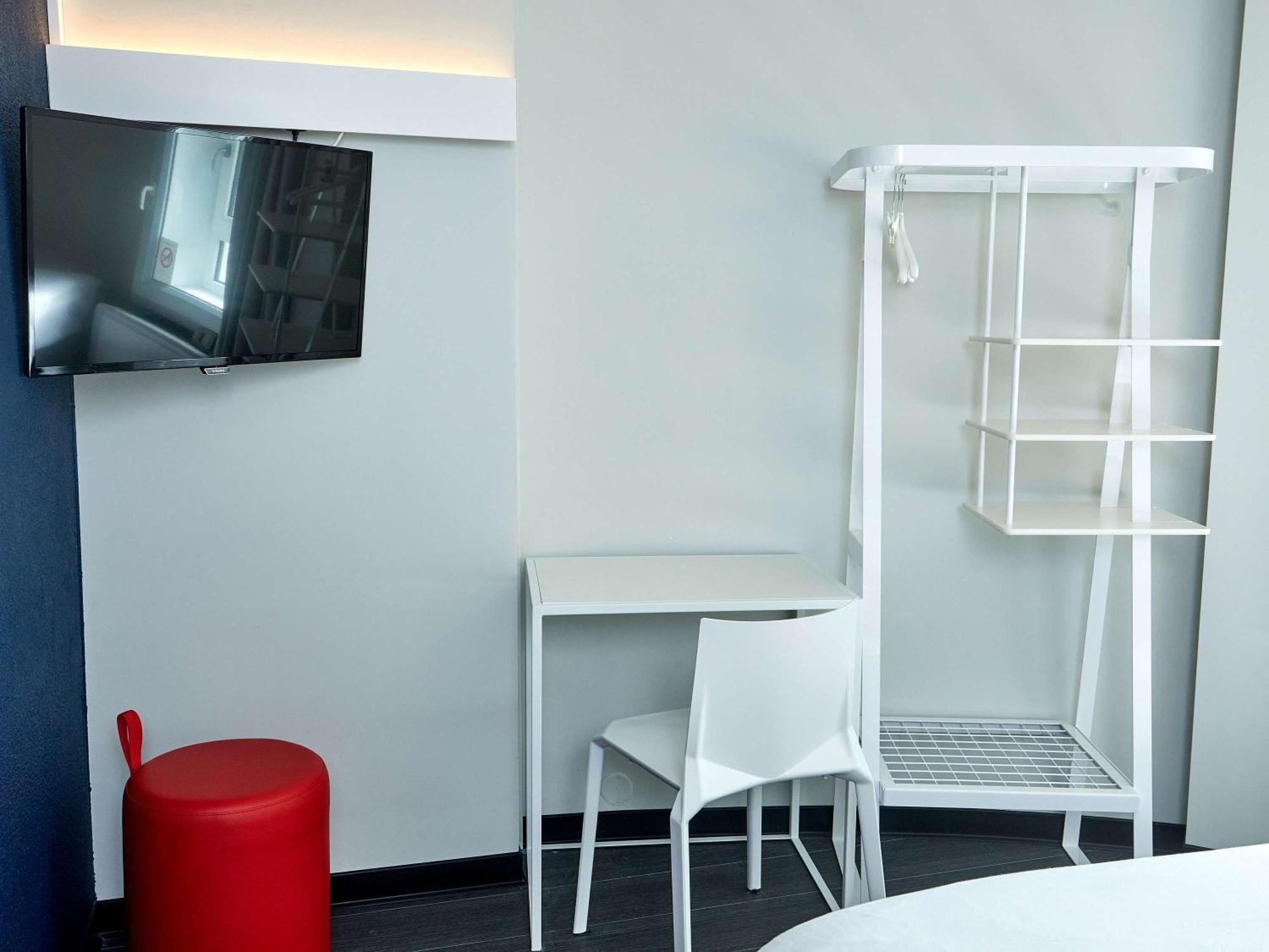 Готель Ibis Auxerre Centre Екстер'єр фото