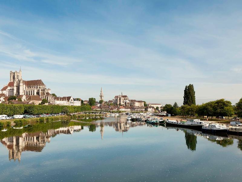 Готель Ibis Auxerre Centre Екстер'єр фото